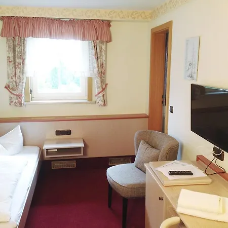 Zum Kranichsee 3*