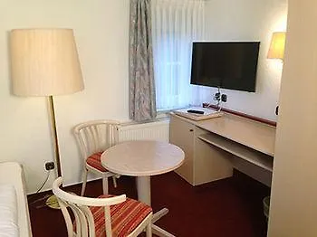 Zum Kranichsee Hotel