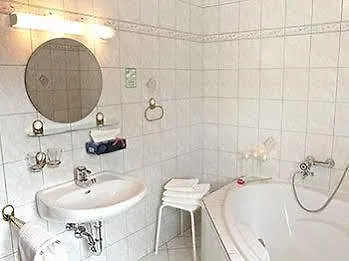 Hotel Zum Kranichsee 3*